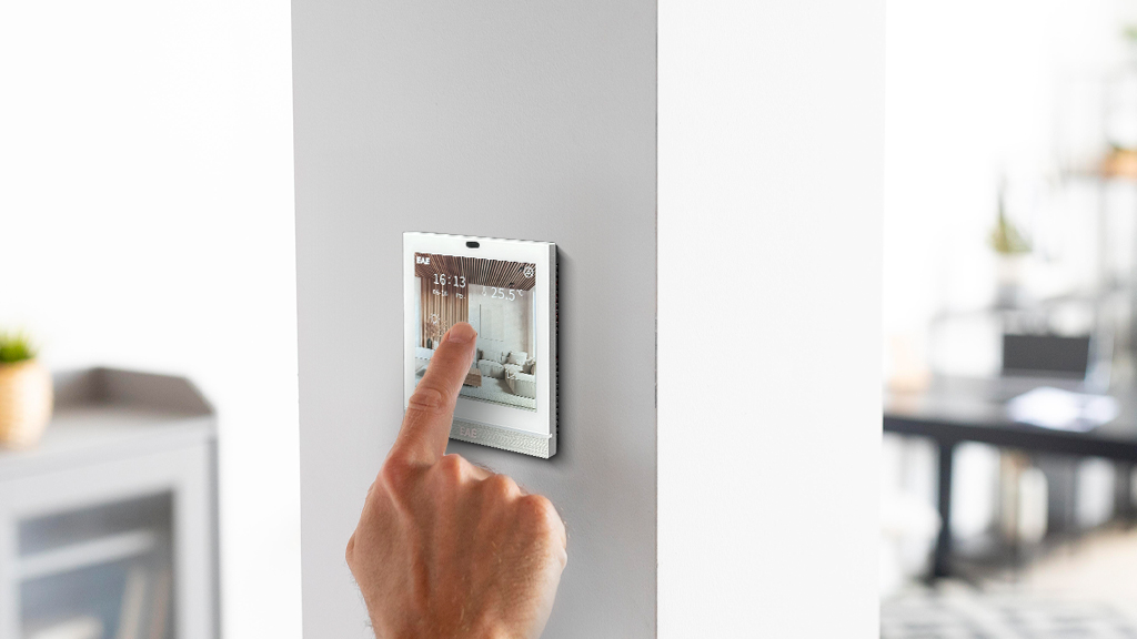 KAPASİTİF DOKUNMATİK EKRAN